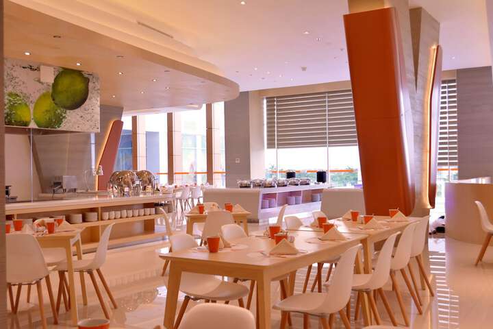 Dining Photos