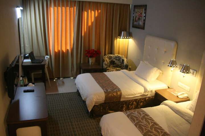 Room 11 of 53