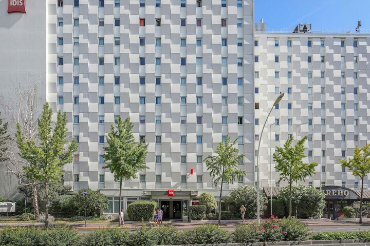Hotel 67 of 68