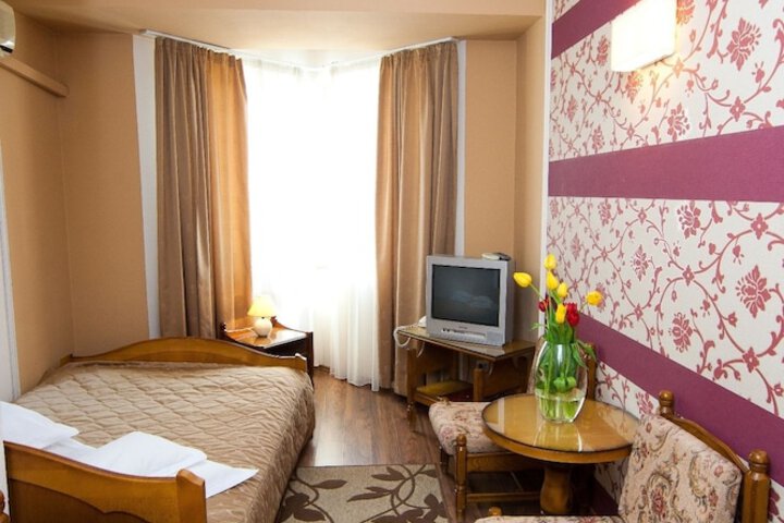 Room 14 of 31