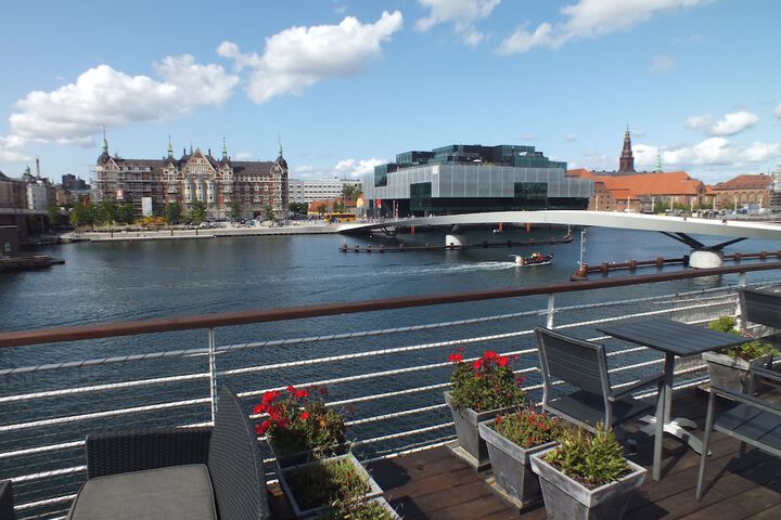 Sundeck 60 of 71