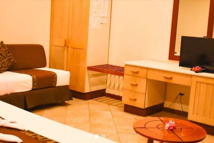Room 8 of 47