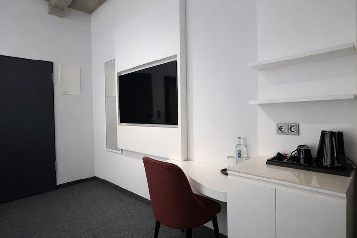 Room 5 of 59