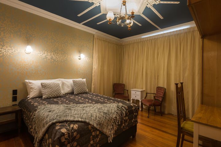 Room 3 of 31