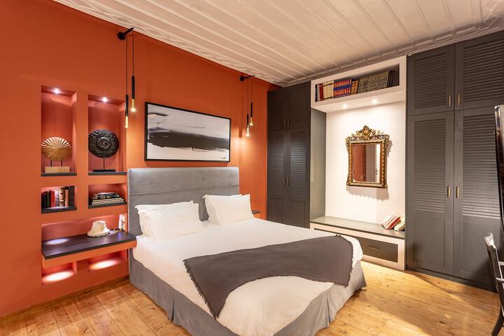 Room 18 of 63