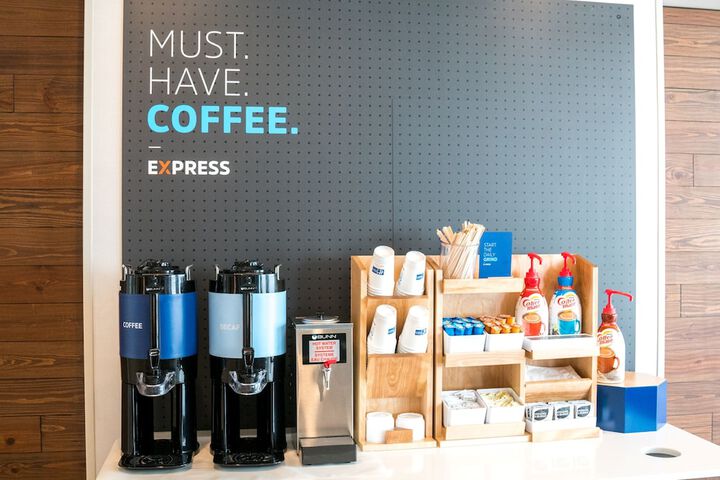 Breakfast/Coffee Service 44 of 69