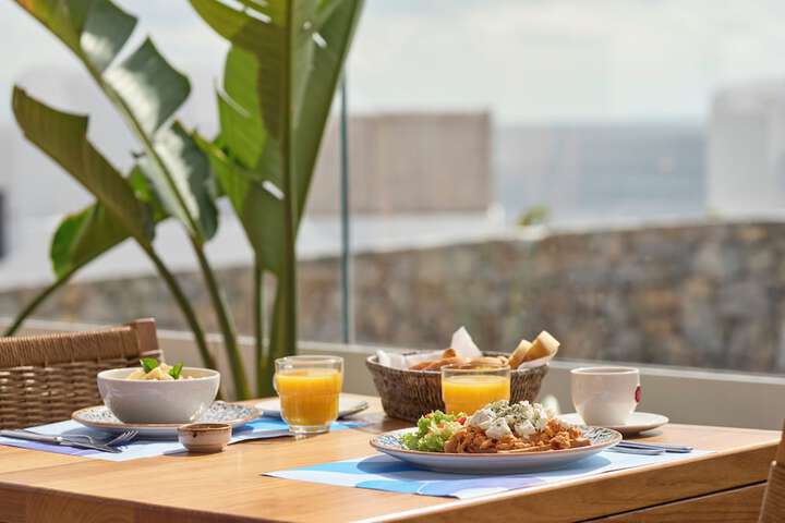 Breakfast/Coffee Service 95 of 129