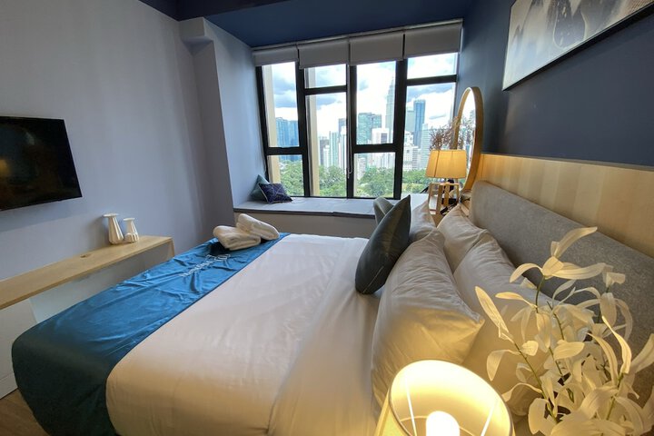Room 16 of 73