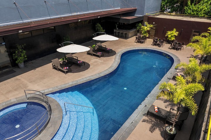 Pool 59 of 91
