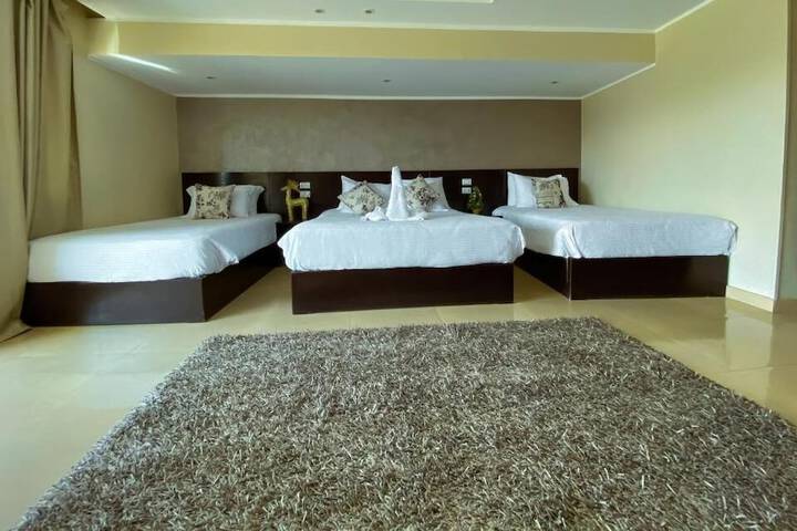 Room 12 of 89