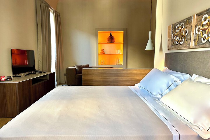 Room 22 of 85