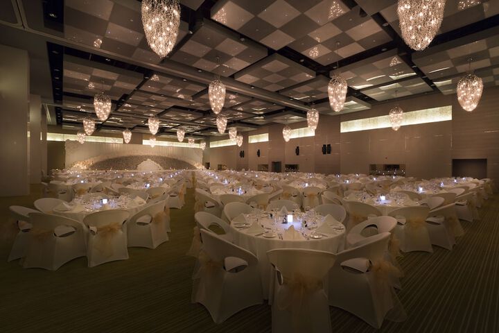 Ballroom/Hall 88 of 112