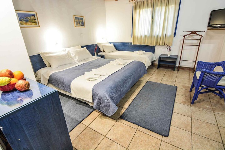 Room 20 of 103
