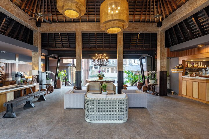 Lobby Entry