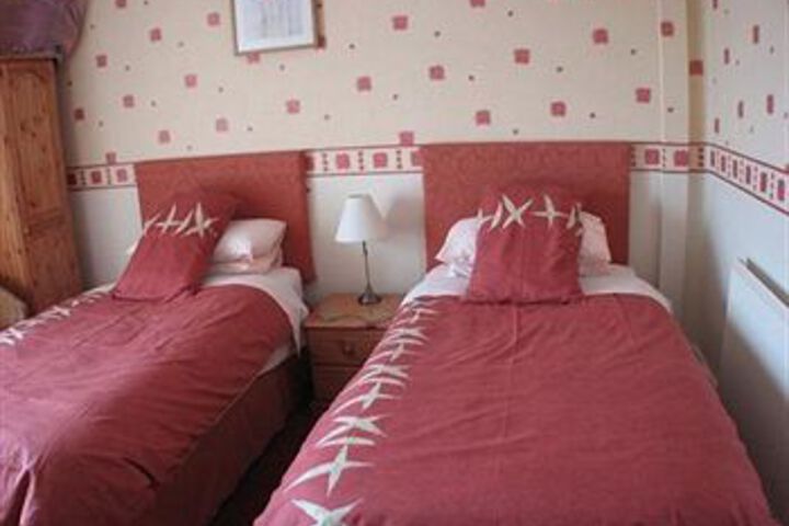 Room 3 of 11