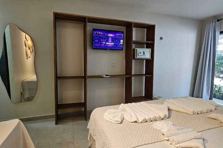 Room 8 of 69