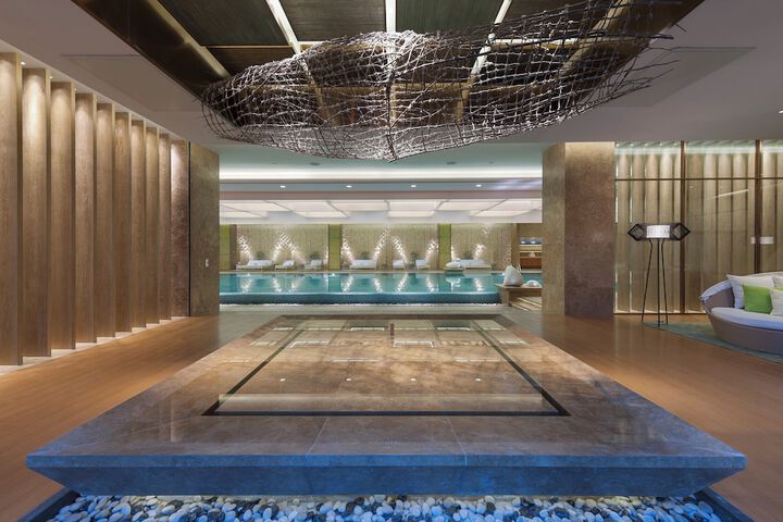 Pool 58 of 102
