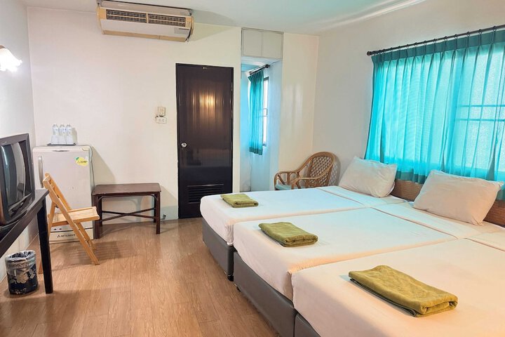 Room 16 of 31
