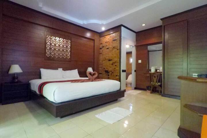Room 6 of 48