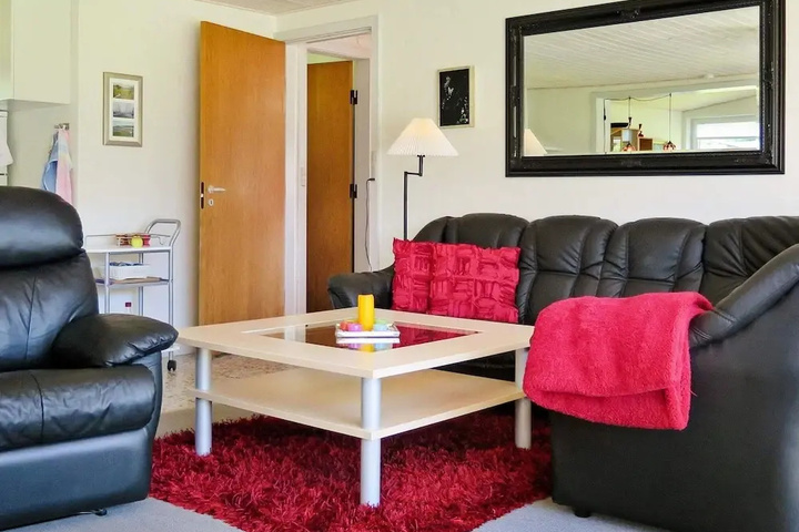 Fabulous Holiday Home in Struer near Sea