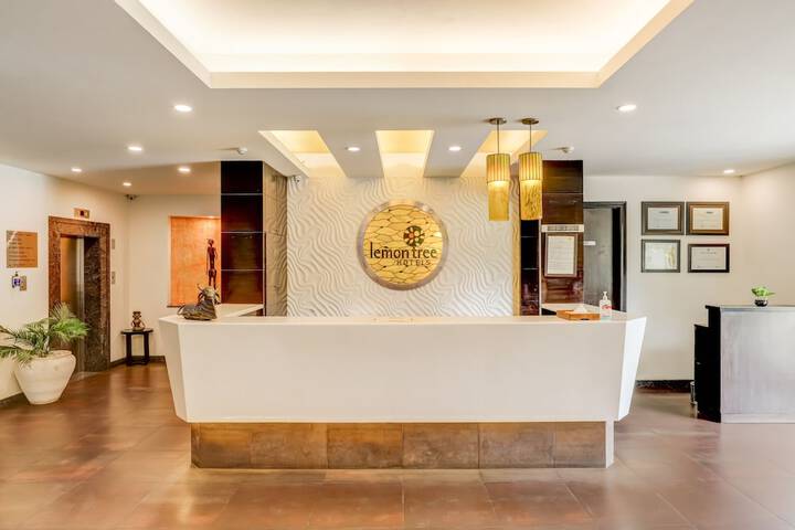 Hotel Interior 9 of 71