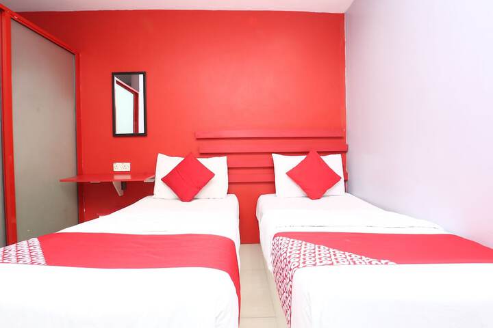 Room 12 of 23