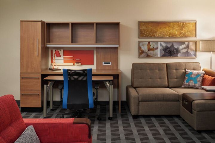 Room 5 of 22