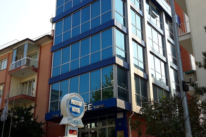 Hotel 66 of 68