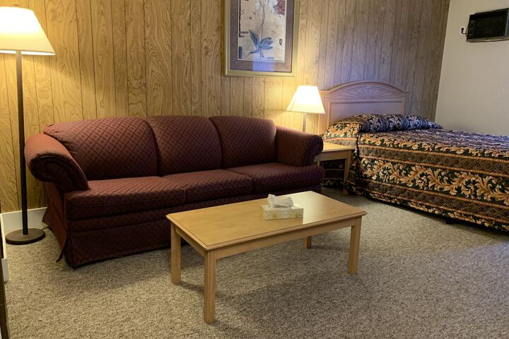 Room 16 of 63