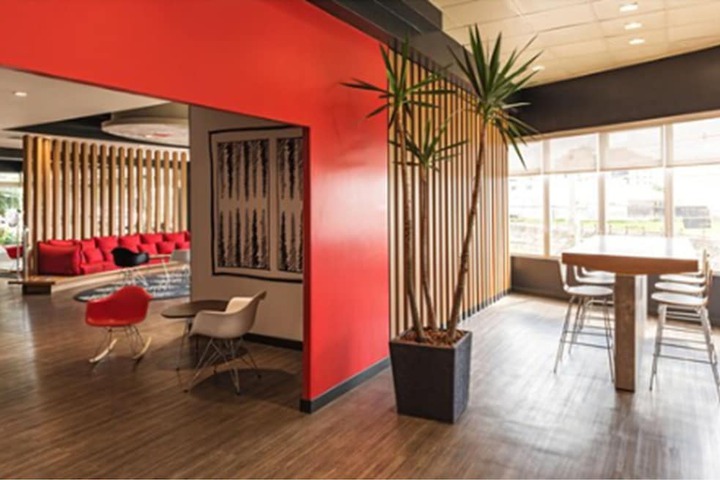 Guest Lobby