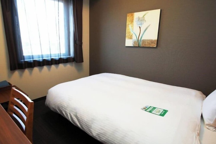 Room 16 of 53