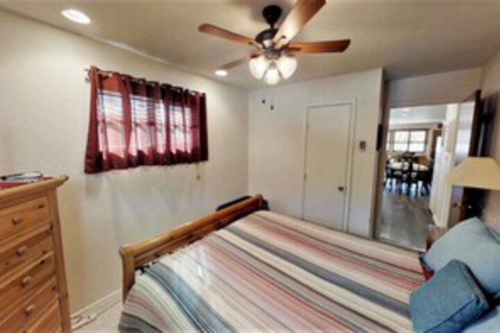 Room 17 of 21