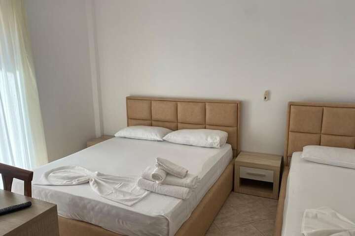 Room 2 of 18