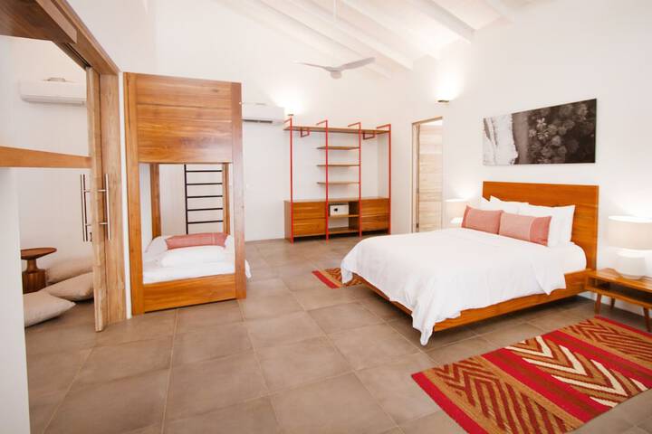 Room 22 of 114