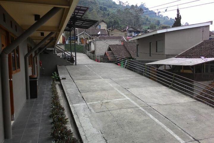 Property Grounds 22 of 23