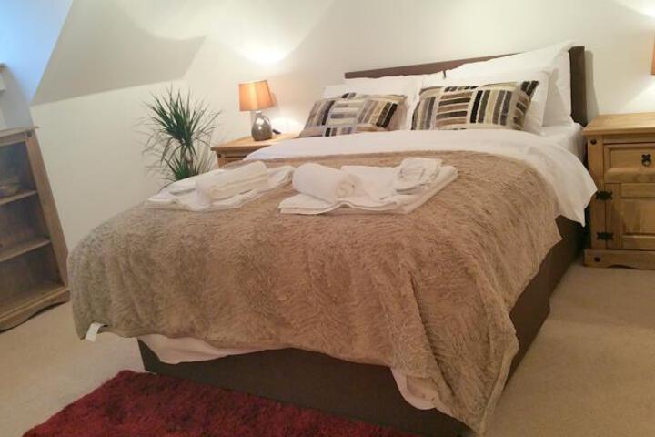 Room 5 of 5