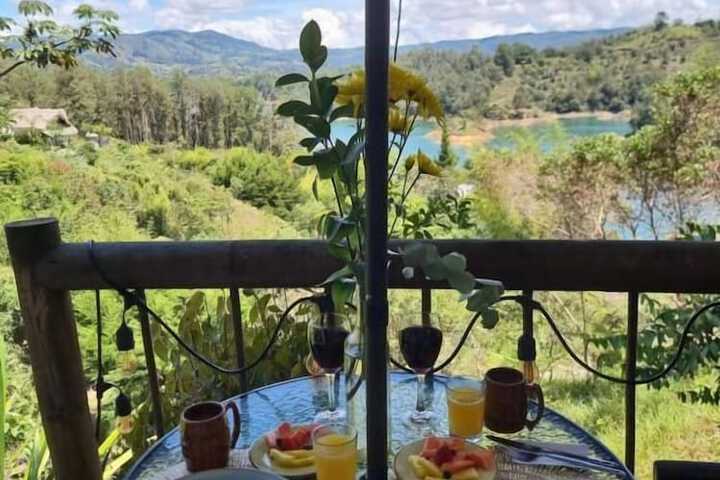 Breakfast/Coffee Service 122 of 156