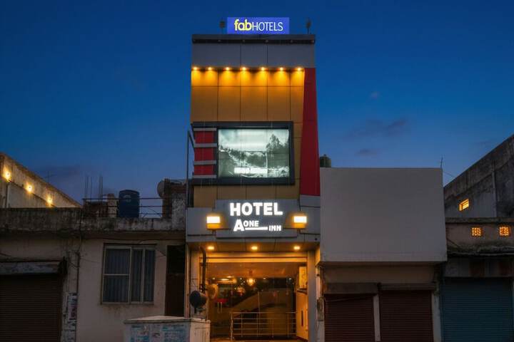FabHotel a One Inn