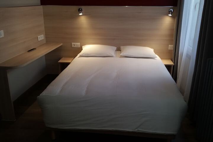 Room 3 of 19