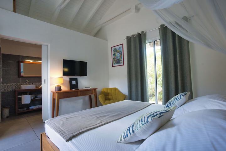 Room 12 of 72
