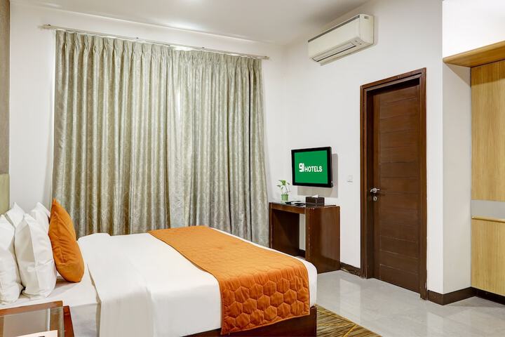 Room 44 of 63