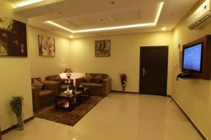 Room 18 of 29