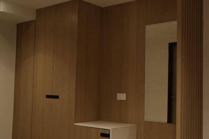 Room 27 of 45
