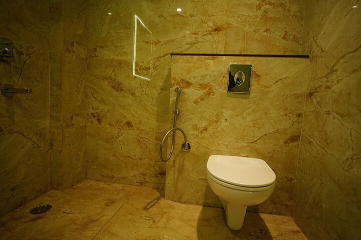 Room 85 of 111