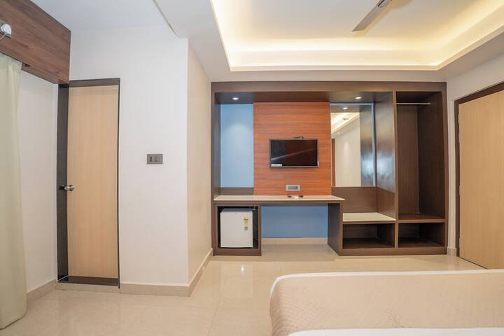 Room 51 of 174
