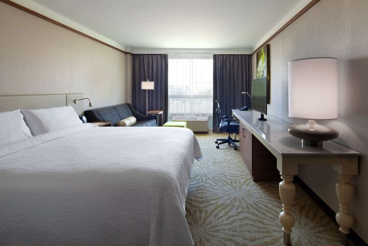 Room 12 of 36