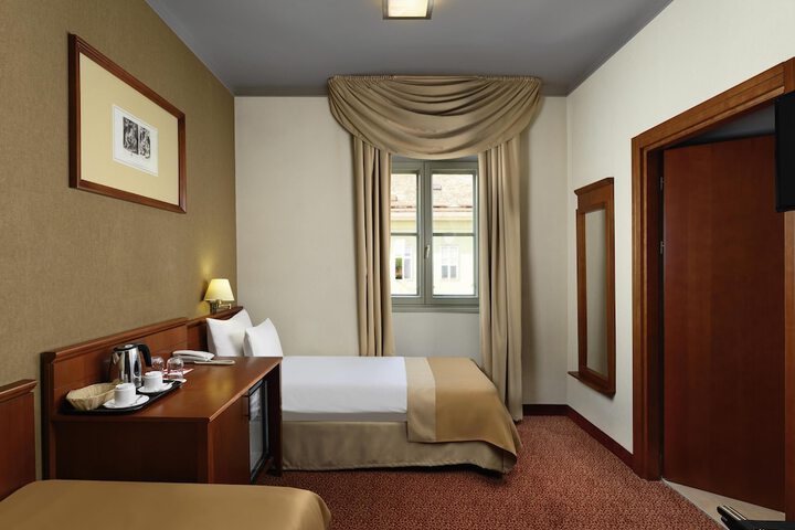 Room 31 of 101