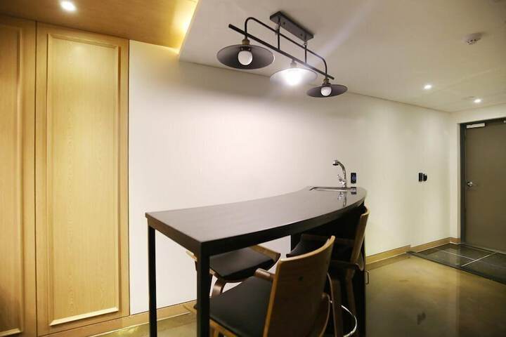Room 40 of 83