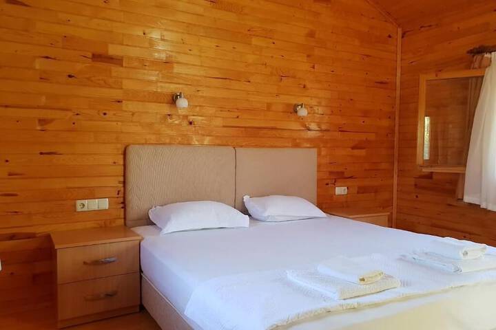 Room 8 of 31