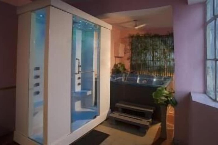 Bath Interior